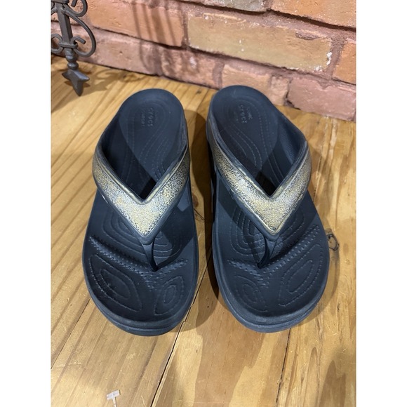 CROCS Shoes - Women's 10 M Crocs Sloane Shine Wedge Sandals Thick Black Gold Flip Flops Thongs